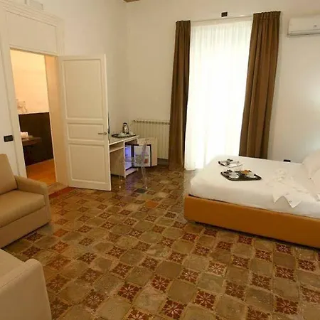 Woodhouse Bed & Breakfast 2*