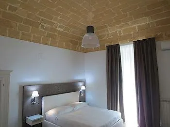 Woodhouse מרסאלה